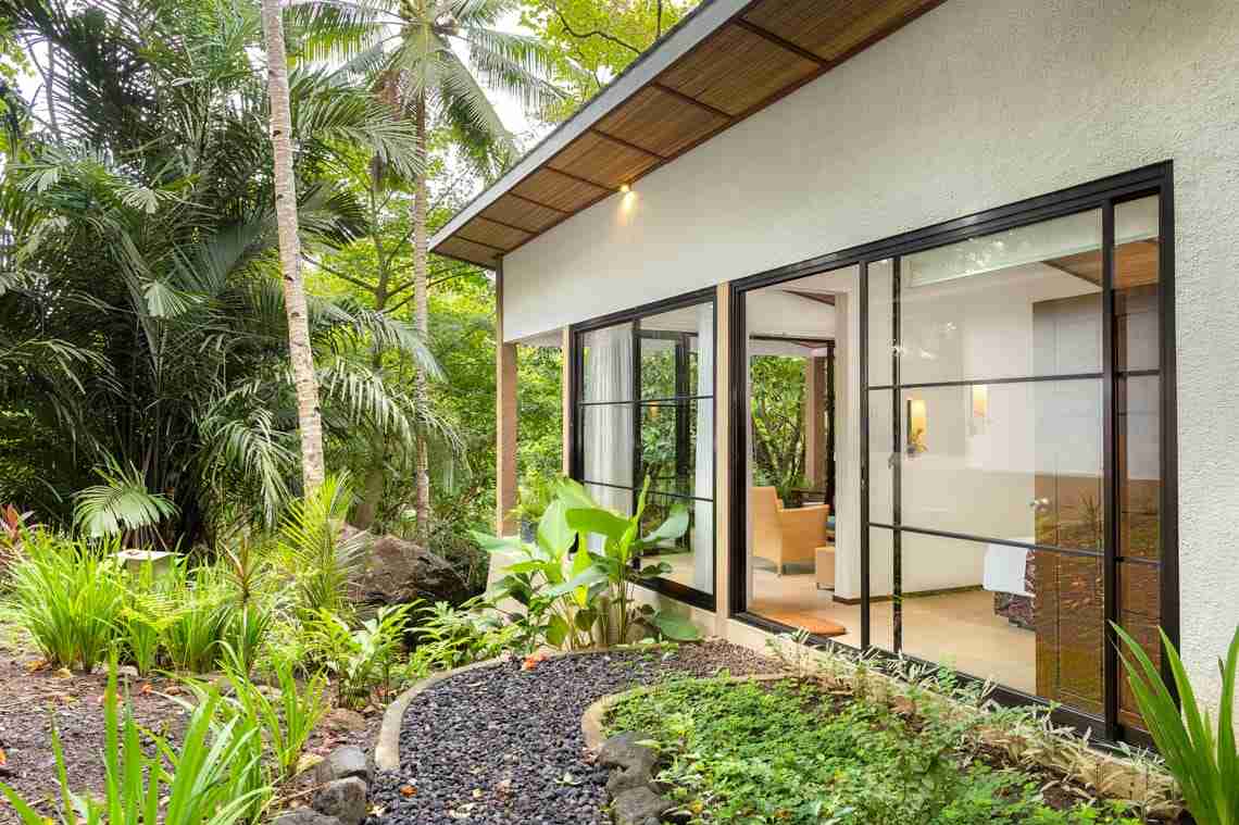 Thalassa Manado Bungalow房间